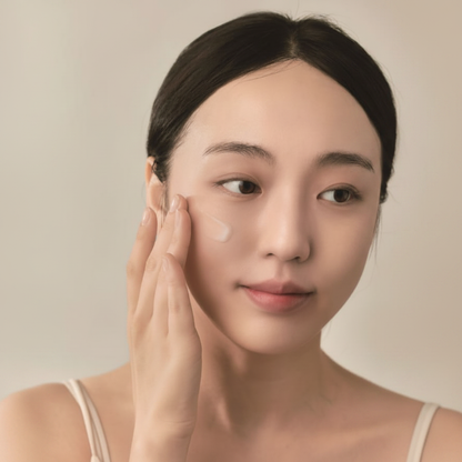 Light On Serum - Applying
